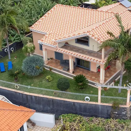 Sara House 아파트